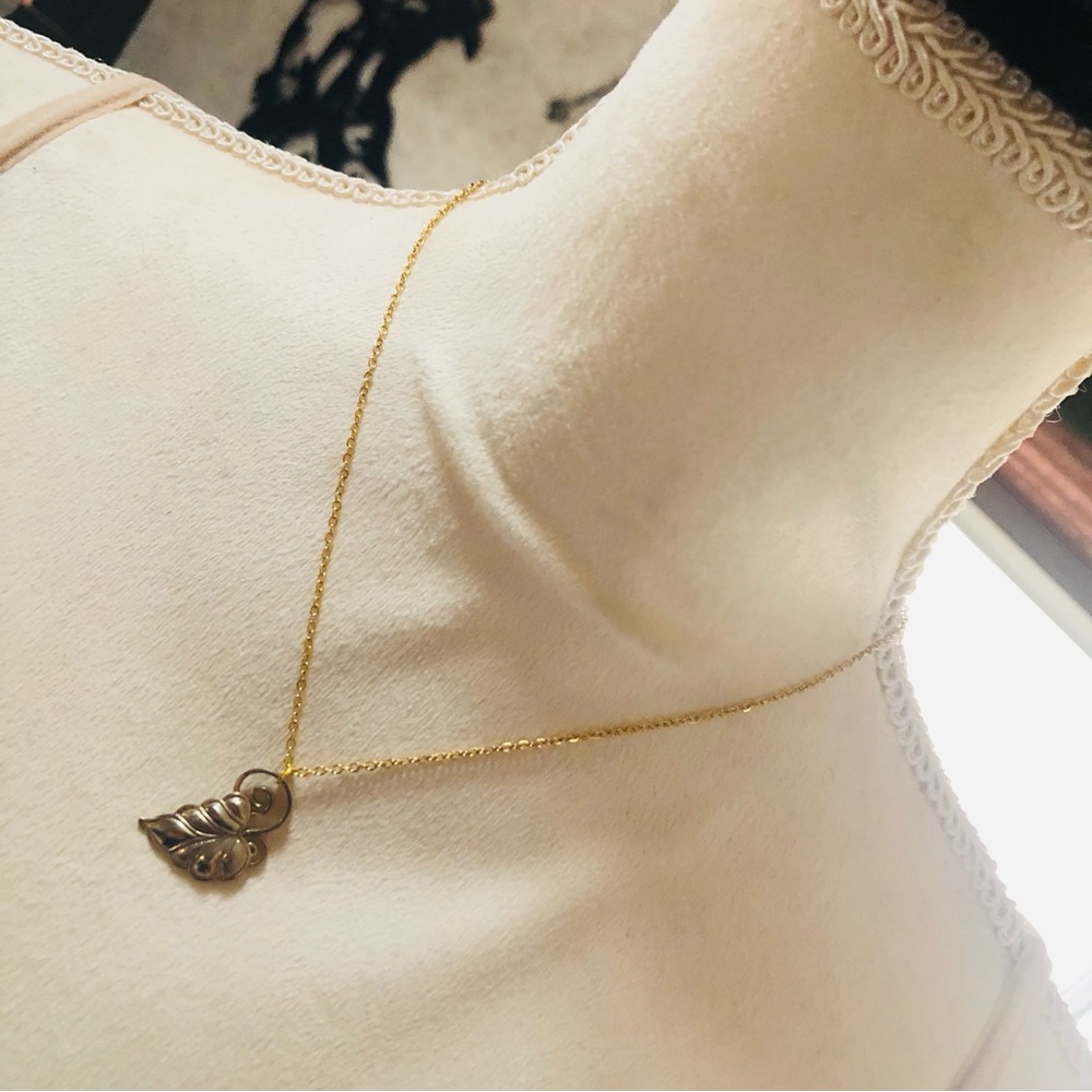 Handcrafted vintage old filigree leaf pendant on chain necklace